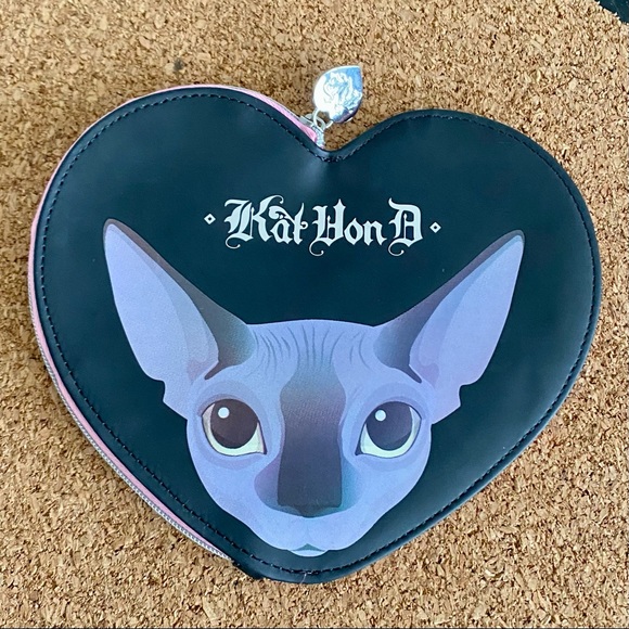 Kat Von D • Too Faced Collab Pouch - Picture 1 of 2